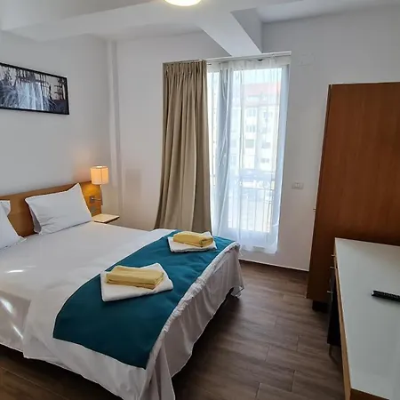 Jafar 6 - 2Br Apartment With Balcony & Workspace Appartement *