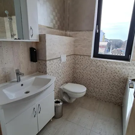Jafar 6 - 2Br Apartment With Balcony & Workspace * Timişoara
