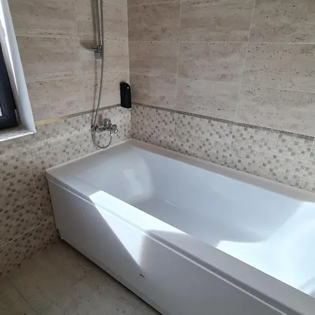 Appartement Jafar 6 - 2Br Apartment With Balcony & Workspace